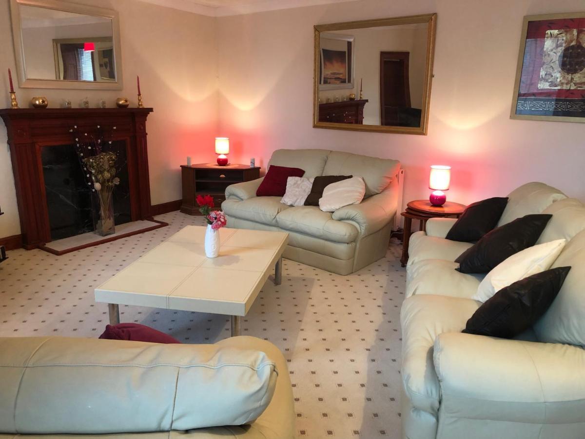 Executive Serviced Apartments 1 Forfar Εξωτερικό φωτογραφία